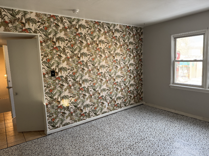 HAMMOND Multiplex: 7012 Kennedy AVE