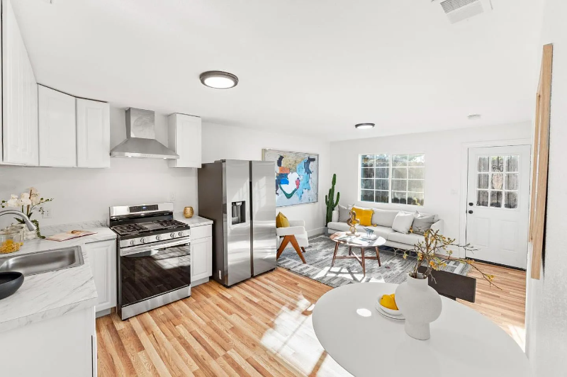 east palo alto House: 2887 Fordham street