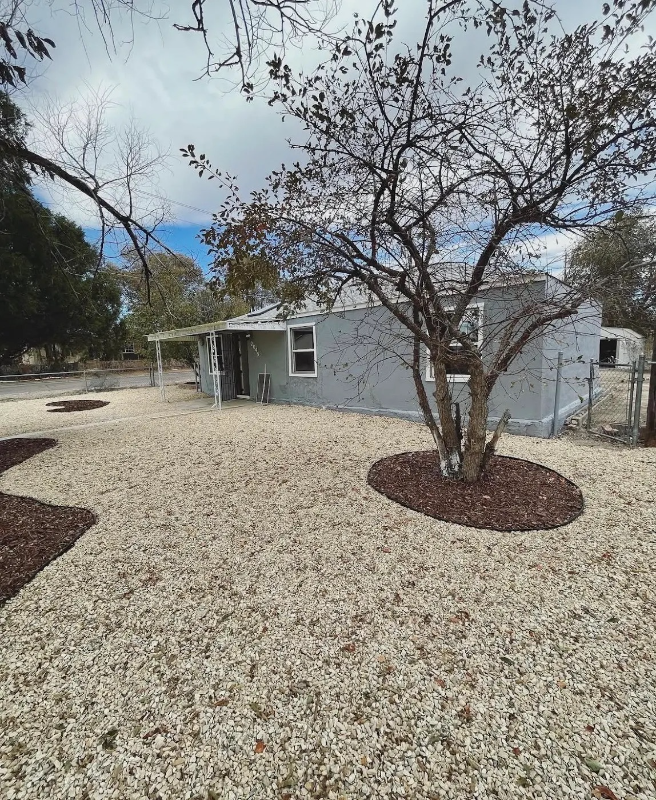 Pueblo House: 2045 W 12th St