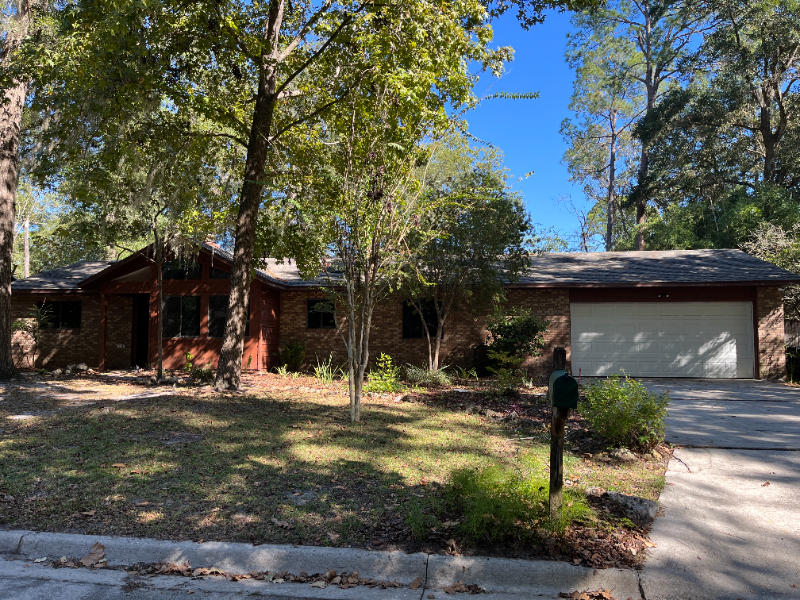 Gainesville House: 501 SW 75th Terrace