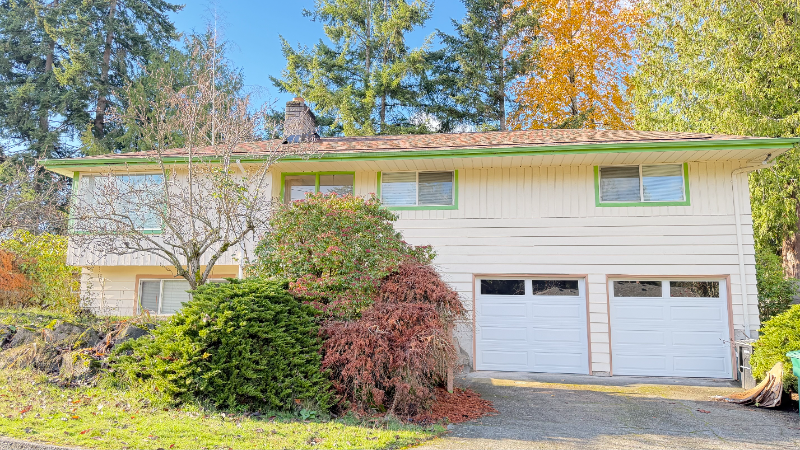 SHORELINE House: 17543 7th AVE NE