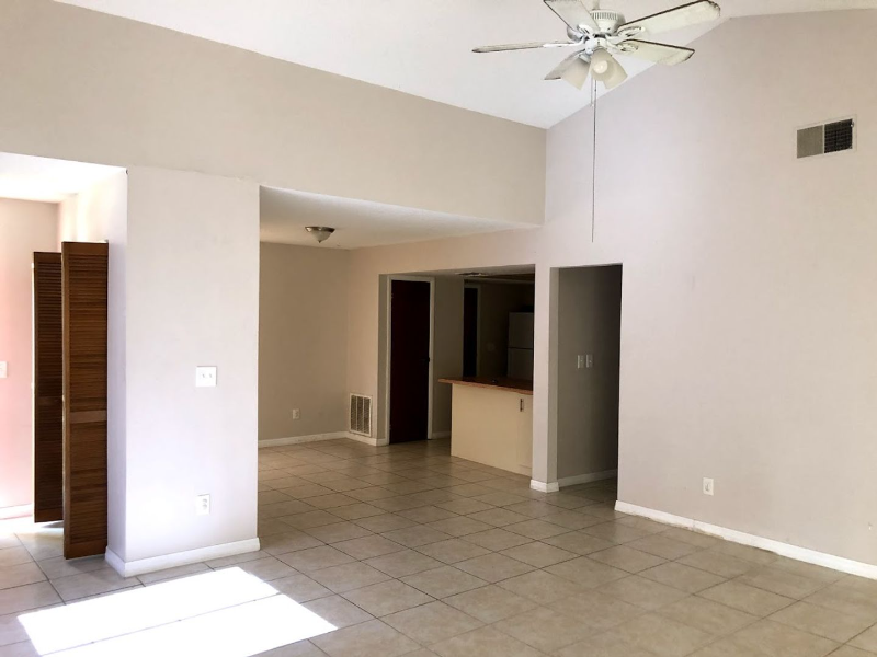 Winter Springs House: 732 Willow Drive