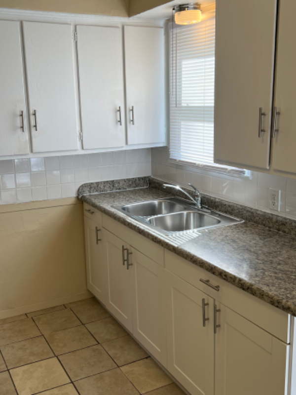 Lorain Townhome: 2348 East 37th