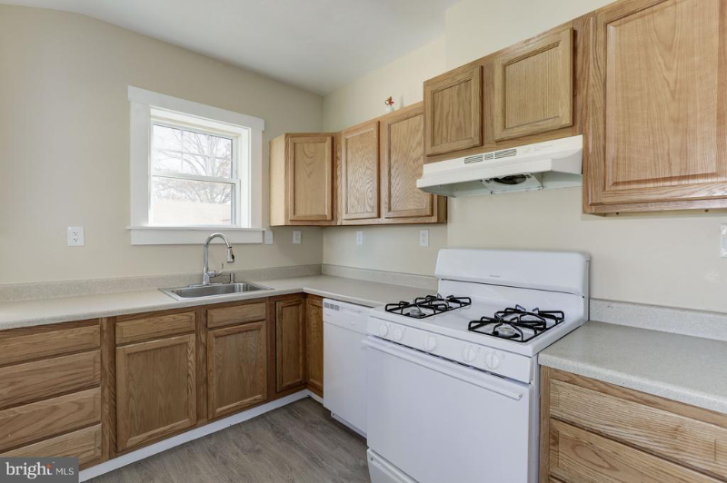 Silver Spring Multiplex: 811 Thayer ave unit