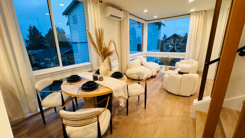 Seattle House: 4029A 51st Avenue SW