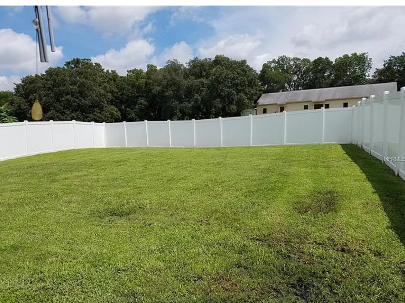 Brandon House: 1424 Vinetree Drive