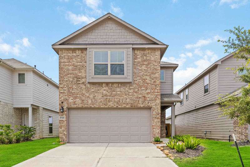 Houston House: 6526 Macroom Meadows Lane