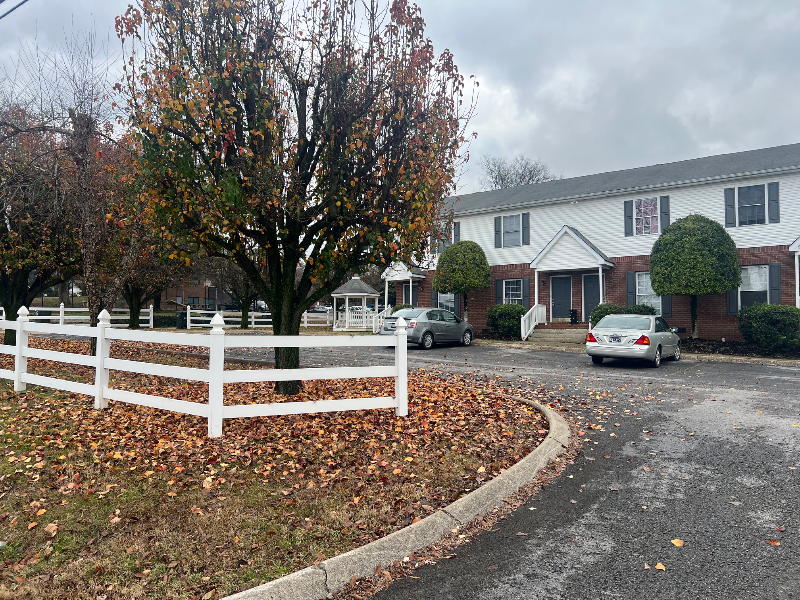 Gallatin Townhome: 243 W Smith St