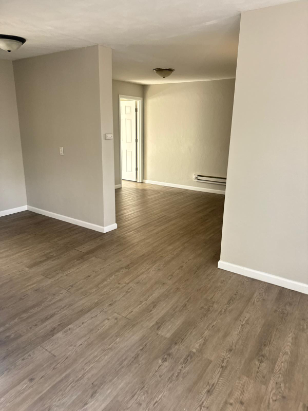 Rantoul Apartment: 1328 Juniper Dr