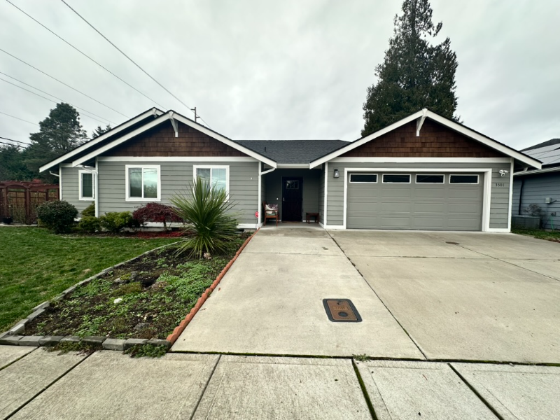 Bremerton House: 3501 Springbrook Ln