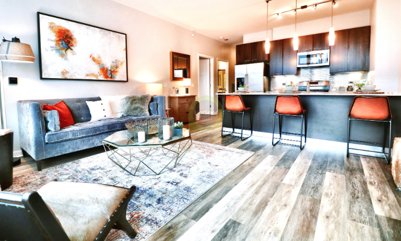 Chicago Condo: 473 W Huron St