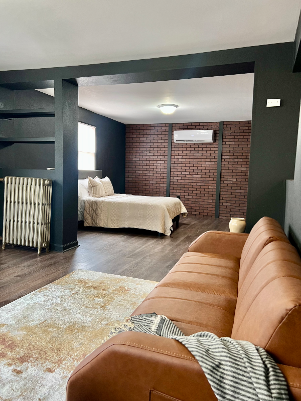 Des Moines Multiplex: 2810 Brattleboro Ave