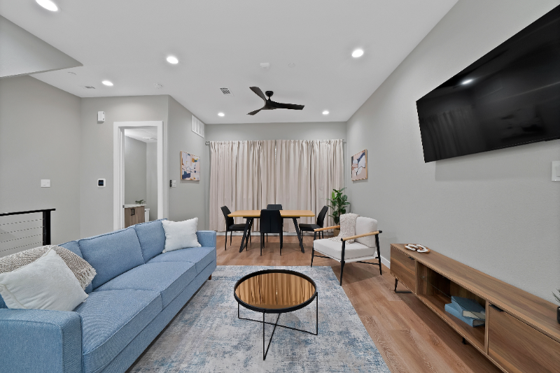 Fort Worth Townhome: 2813 Weisenbeger street