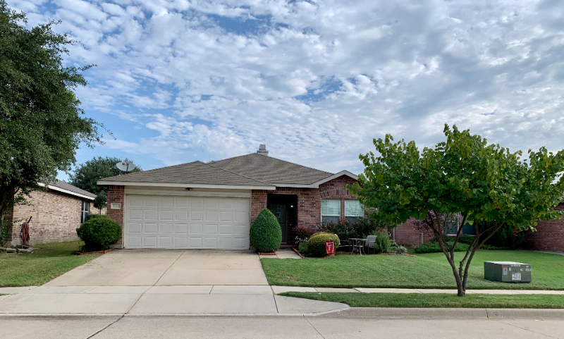 Justin House: 16448 Cowboy Trail