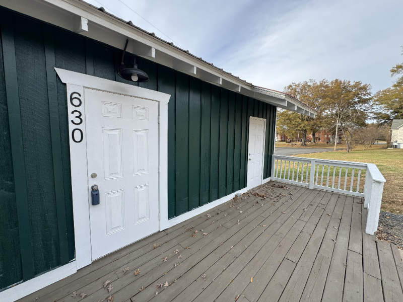 Albemarle House: 630 Graham Street (Duplex)