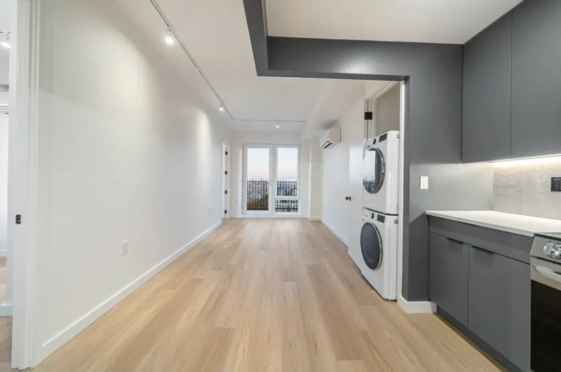 Brooklyn Apartment: 931 Carroll Street