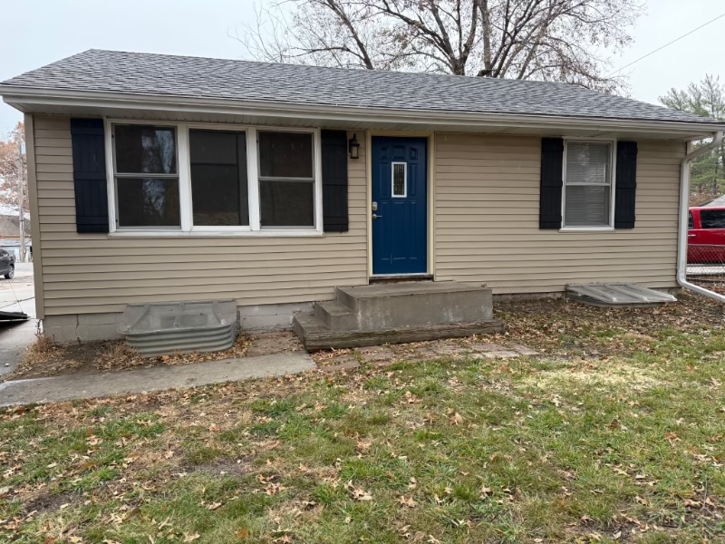 Lincoln House: 5618 Huntington Ave