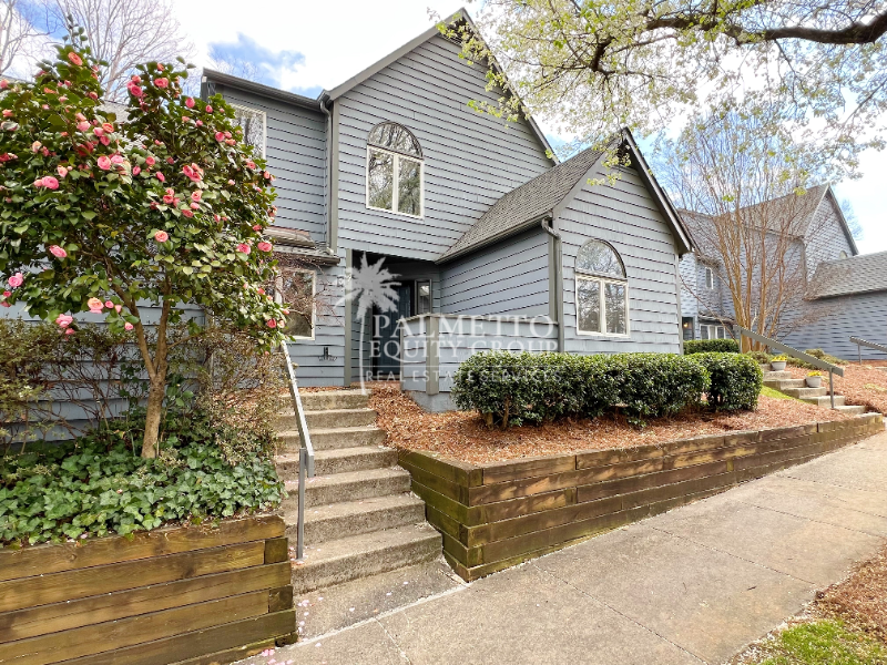 Greensboro House: 210 N Lindell Rd