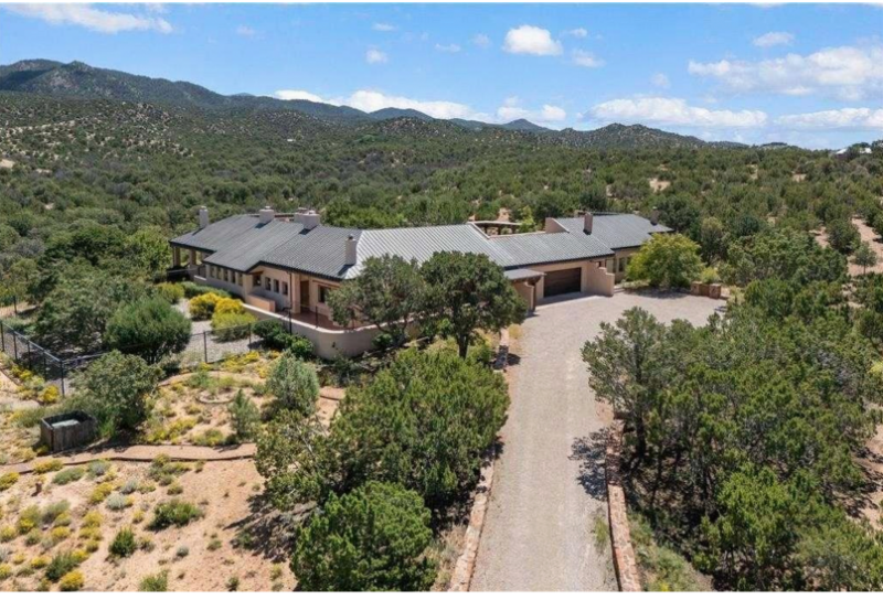 Santa Fe House: 61 Ortiz Road