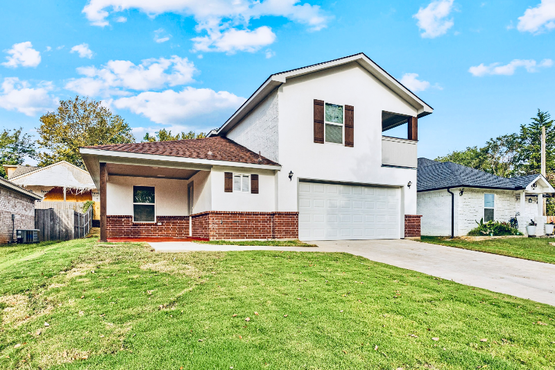 Denison House: 1009 N Barrett Ave