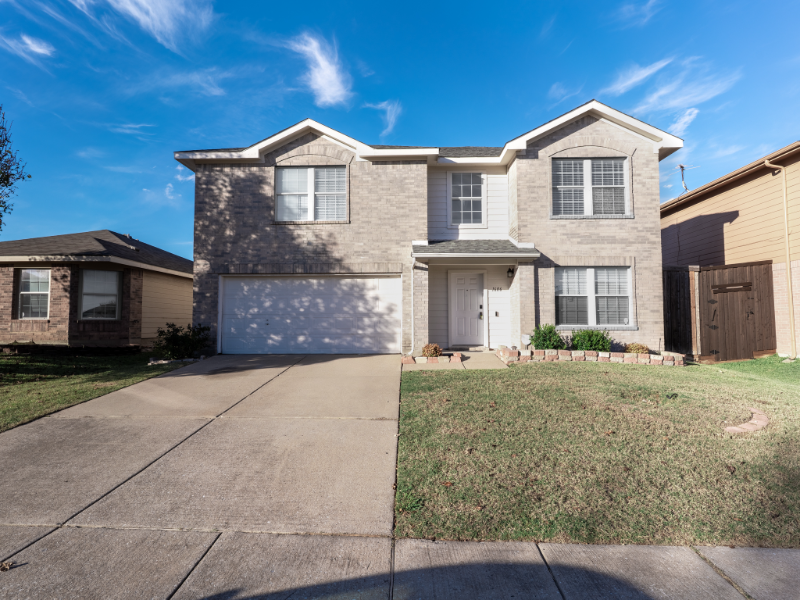 Anna House: 1606 Willow Way