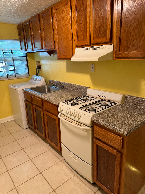 atlanta Multiplex: 1517 1st NE