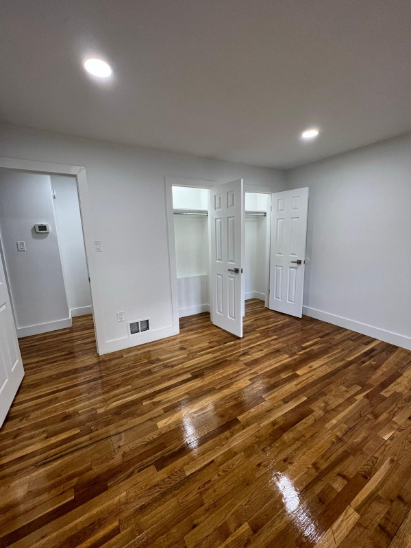 North Brunswick Apartment: 500 Adams Ln