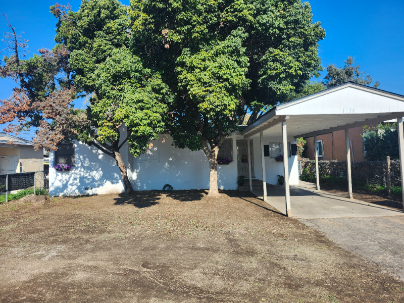 Fresno House: 1136 West Dakota Avenue