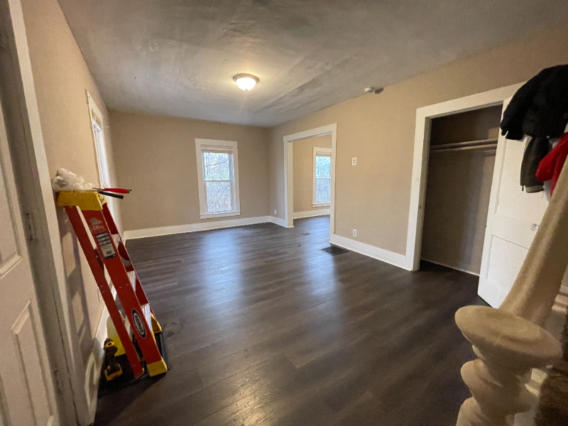 Pontiac Multiplex: 16 Victory Ct,