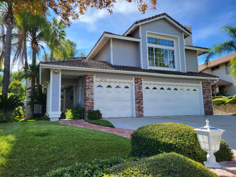 Santa Clarita House: 21714 Agajanian Lane