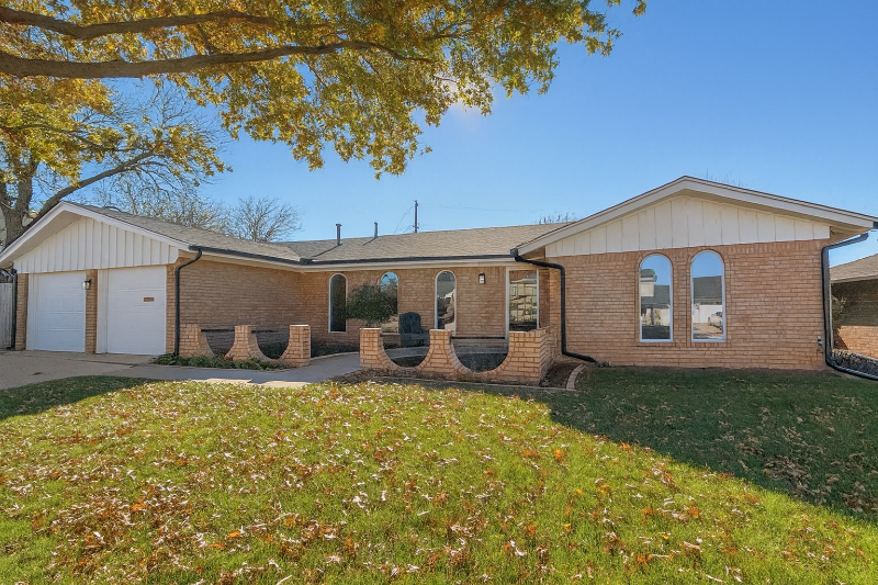 Oklahoma City House: 8705 Lakeaire Dr