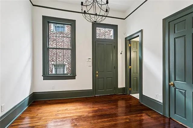 New Orleans Apartment: 632 Esplanade Ave.