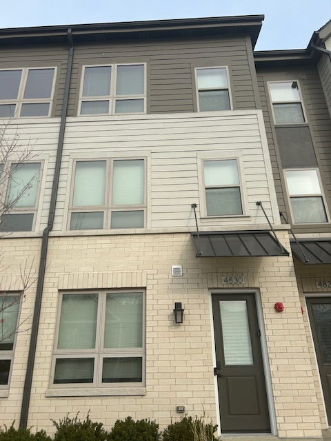 Oak Forest Townhome: 4830 157th Street