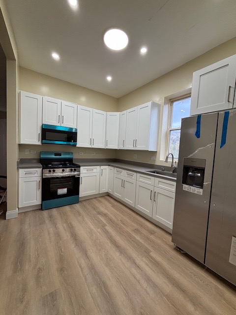 Chicago Multiplex: 645 N Avers