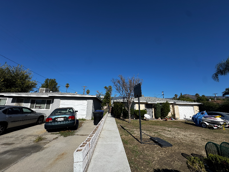 san bernardino House: 25514 Walker st