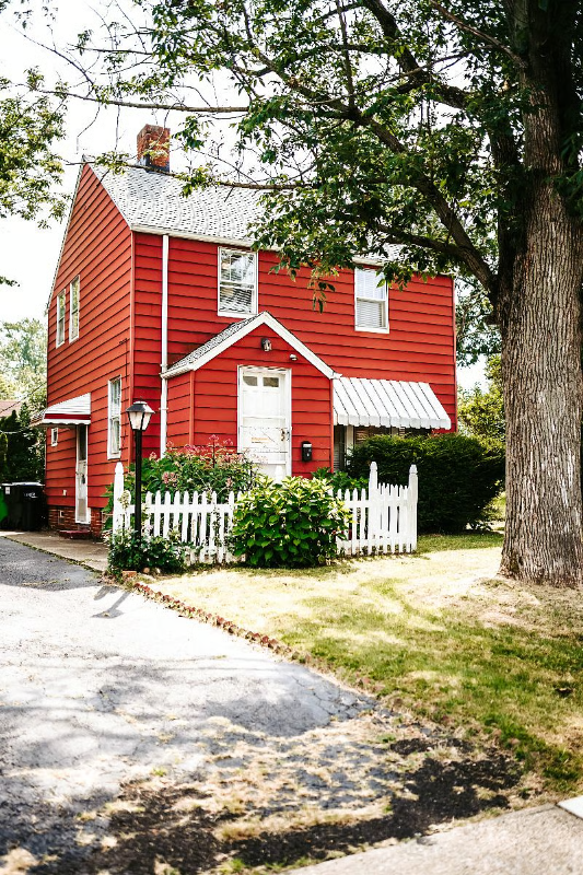 South Euclid House: 1469 Sherbrook Rd