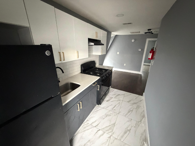 Newark Multiplex: 276 S 11th St