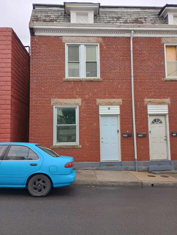 Cumberland Condo: 225 Charles St