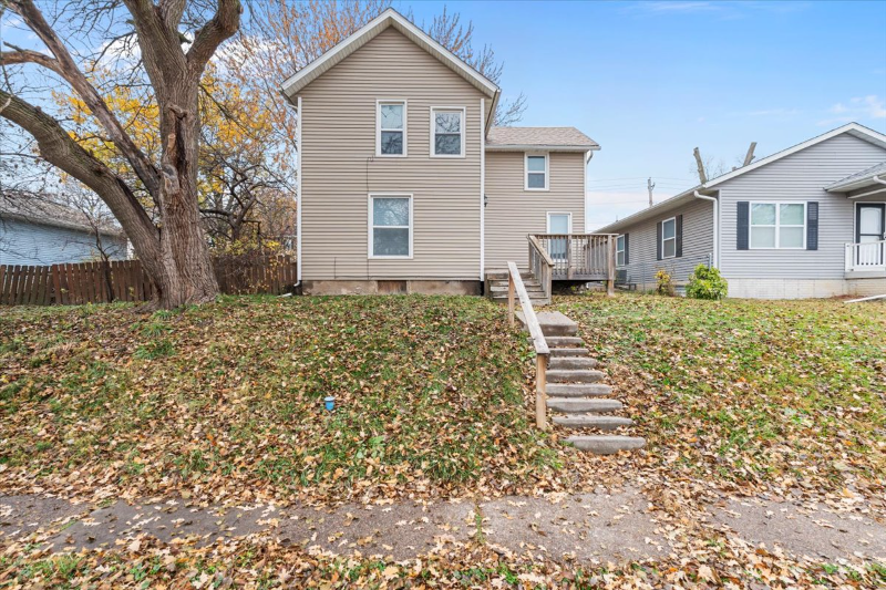 Davenport House: 818 Charlotte St