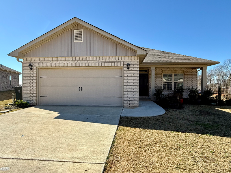 Harvest House: 160 High Leaf Dr