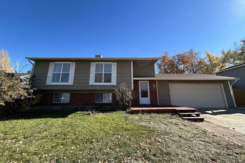 Westminster House: 9245 Garland St