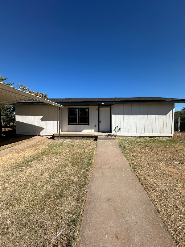 Lubbock House: 1904 63rd