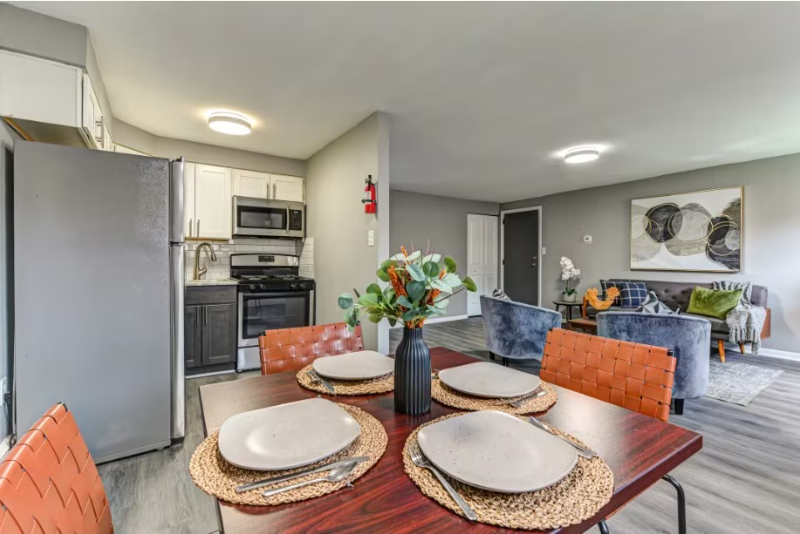 ben salem Apartment: 831 cedar ave