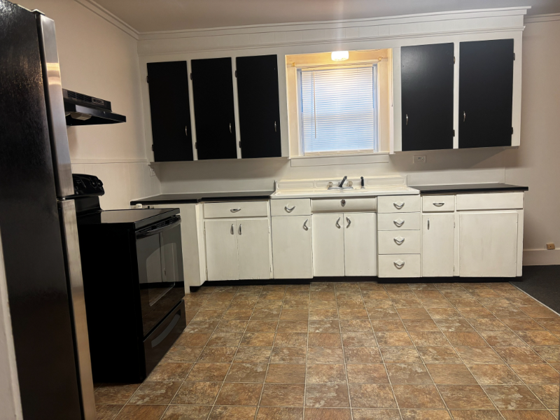 Franklin Apartment: 47 Elkins street, B