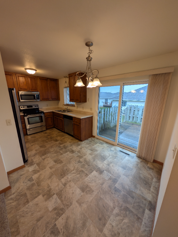 Eau Claire Townhome: 2316 Damon Street