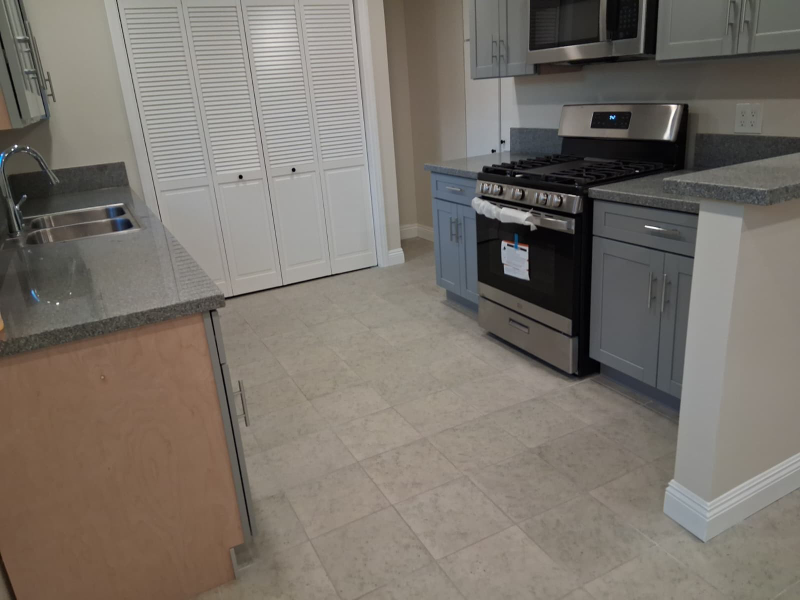 Compton Multiplex: 427 W Laurel St