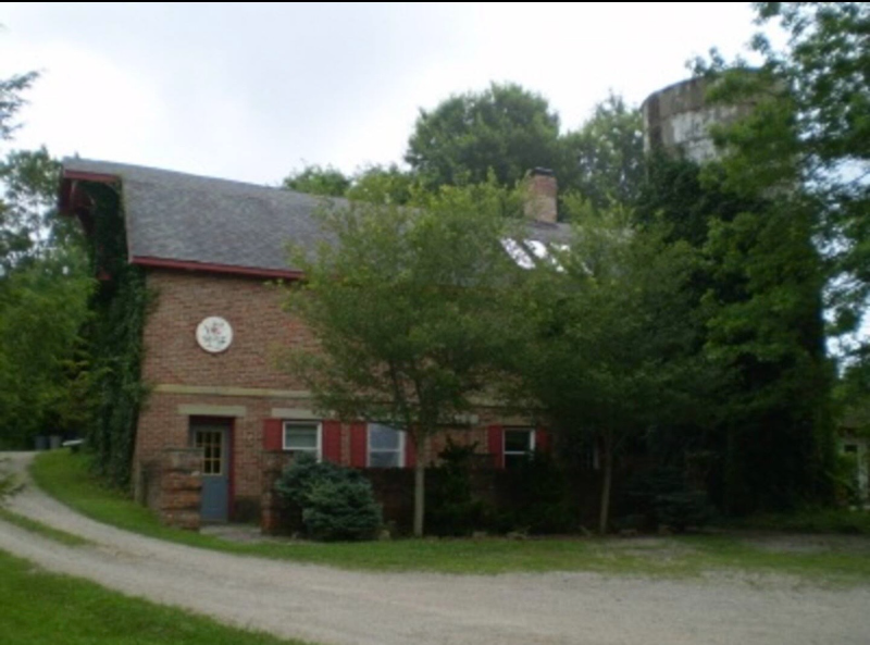 Wellston House: 1906 S. Pennsylvania Ave