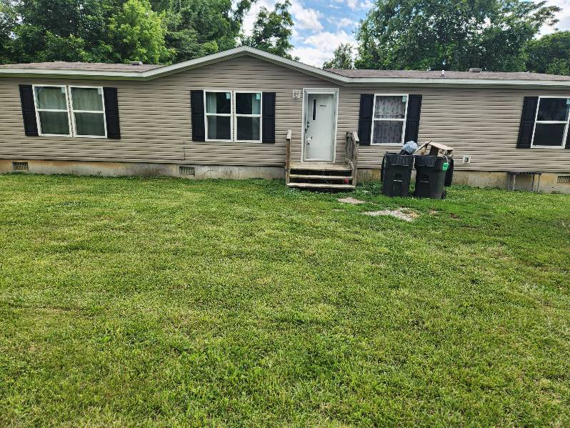 Belleville House: 1205 W 3rd Ave