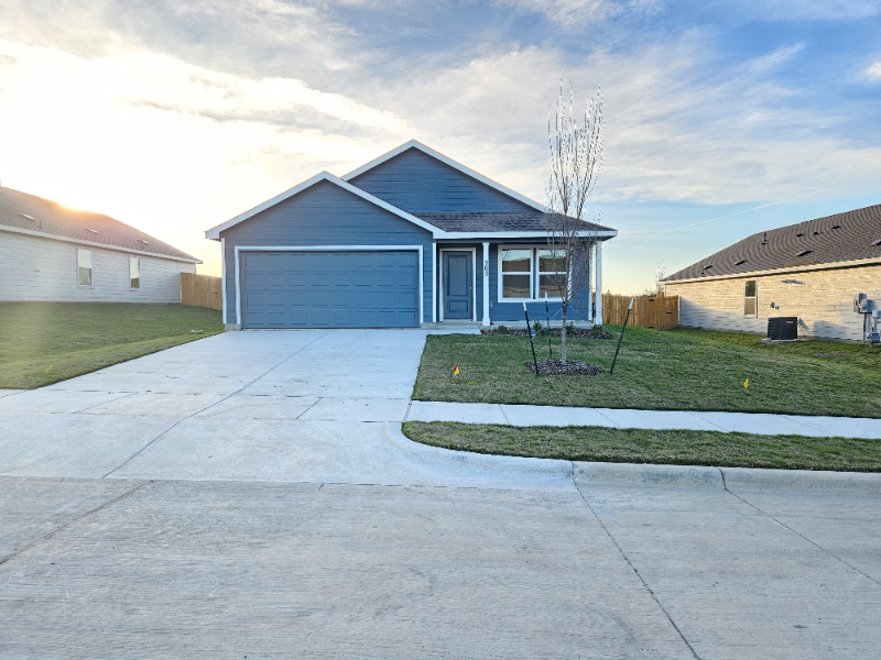 Sherman House: 302 Asterwood Lane