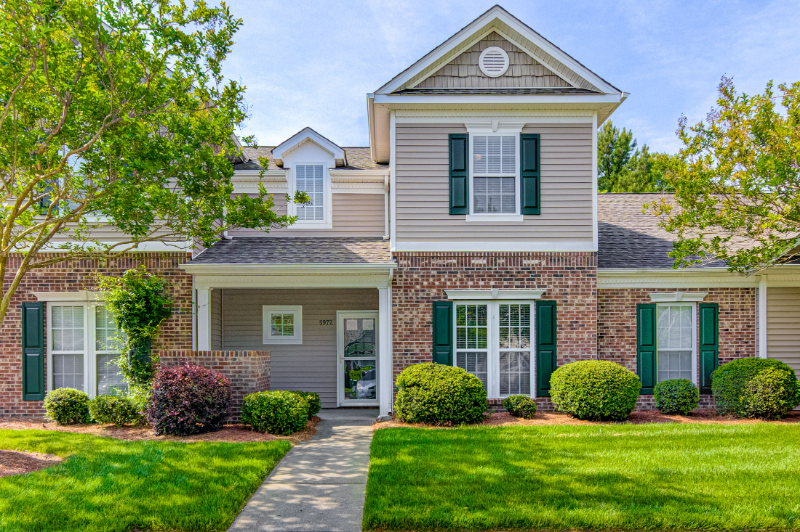Winston Salem Townhome: 5972 Hollow Wood Ct.